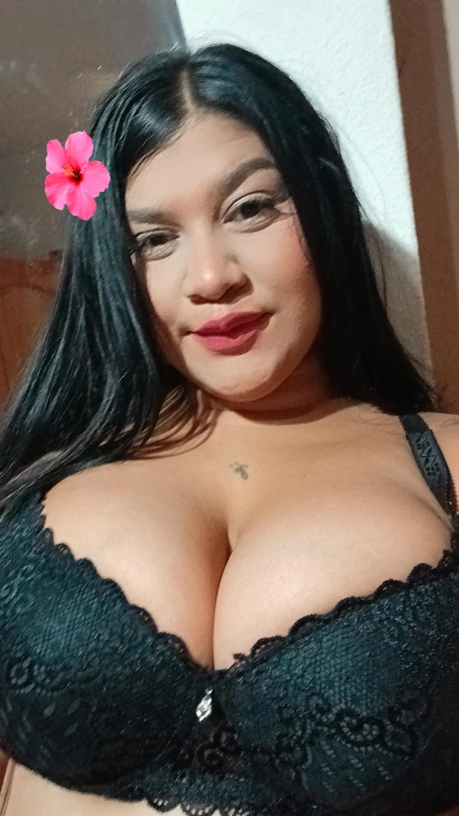 CULONA FIESTERA CON GANAS DE FOLLAR