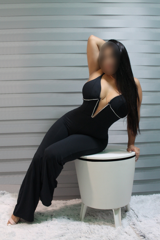 Ángel con Fuego en la Mirada