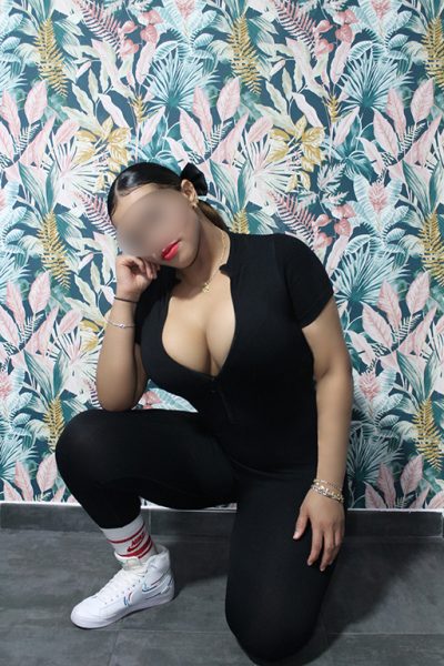 Sexy y magnética… Acércate despacio